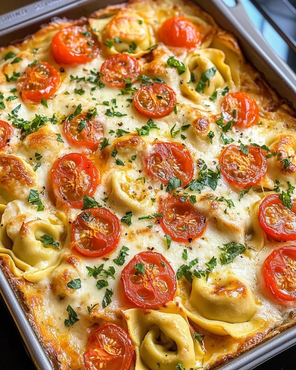 Tortellini-Auflauf mit Tomaten & Mozzarella